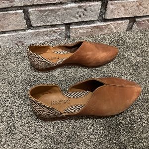 The Root Collective - Faith Flat - Chestnut Leather - Size 6